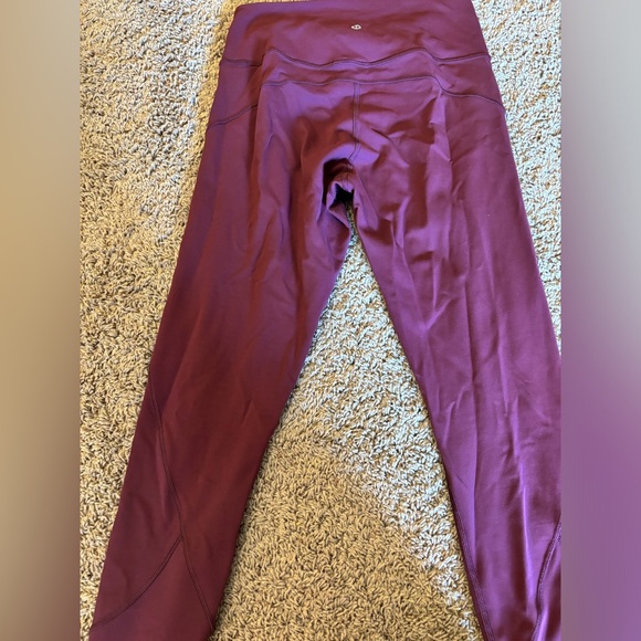Wine red Lululemon leggings - Picture 3 of 5